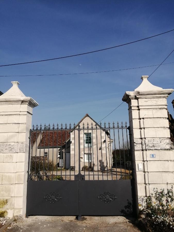 Le Clos Des Augers. Chambre Descartes Azay-sur-Cher Exterior photo